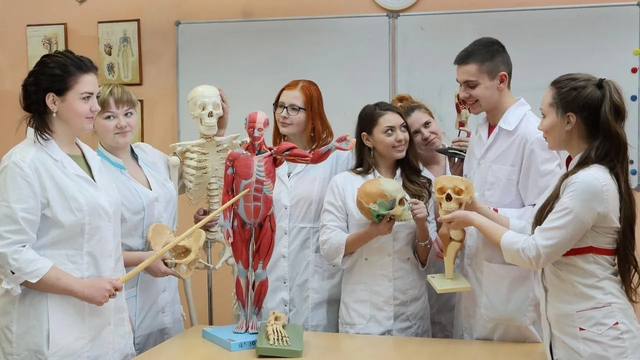 Матвиенко предложила уменьшить количество студентов в столичных вузах