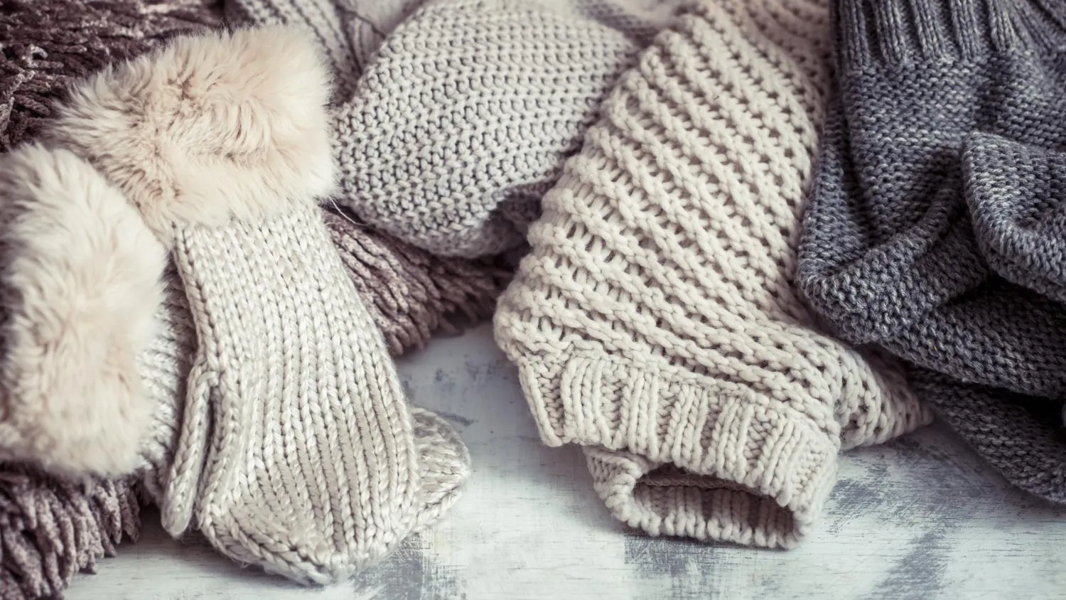 Вязанные вещи смогут подарить уют и тепло бойцам "за ленточкой"