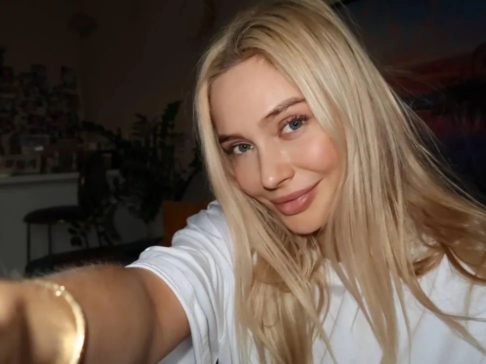 «Мужчины боятся подходить»: психолог объяснила одиночество Натальи Рудовой