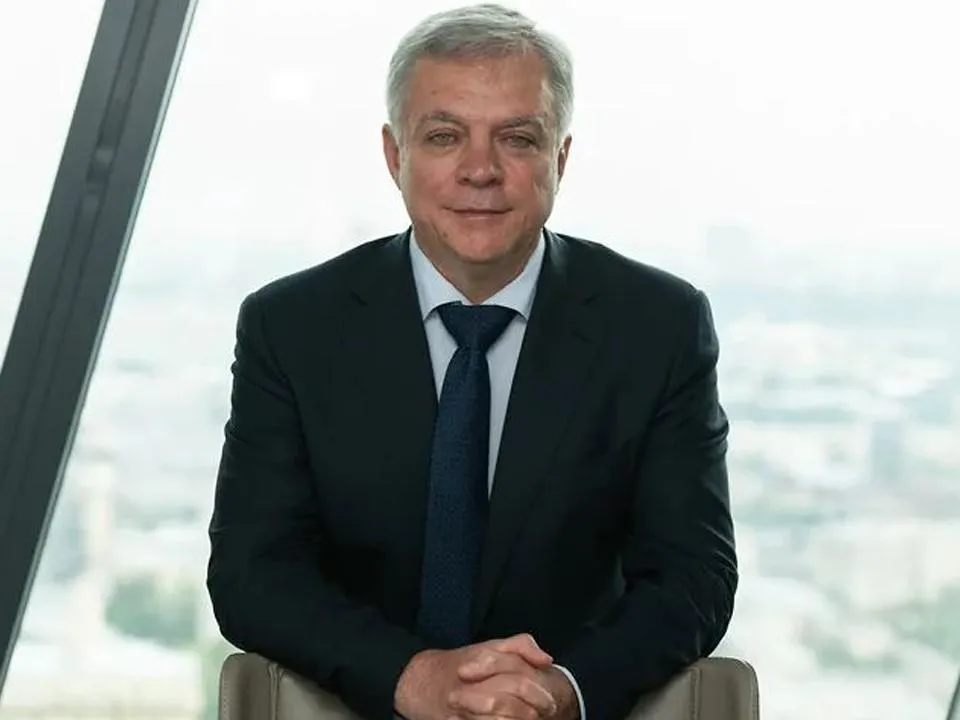 Очередная загадочная смерть топ-менеджера в РФ: вице-президент «Транснефти» выпал из окна дома на Рублевском шоссе