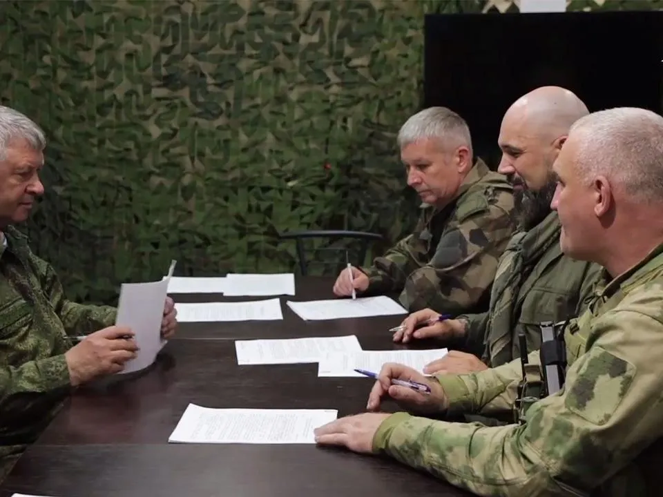 «Премии за подбитые танки»: выяснилось, что даст добровольцам подписание контрактов с Минобороны РФ