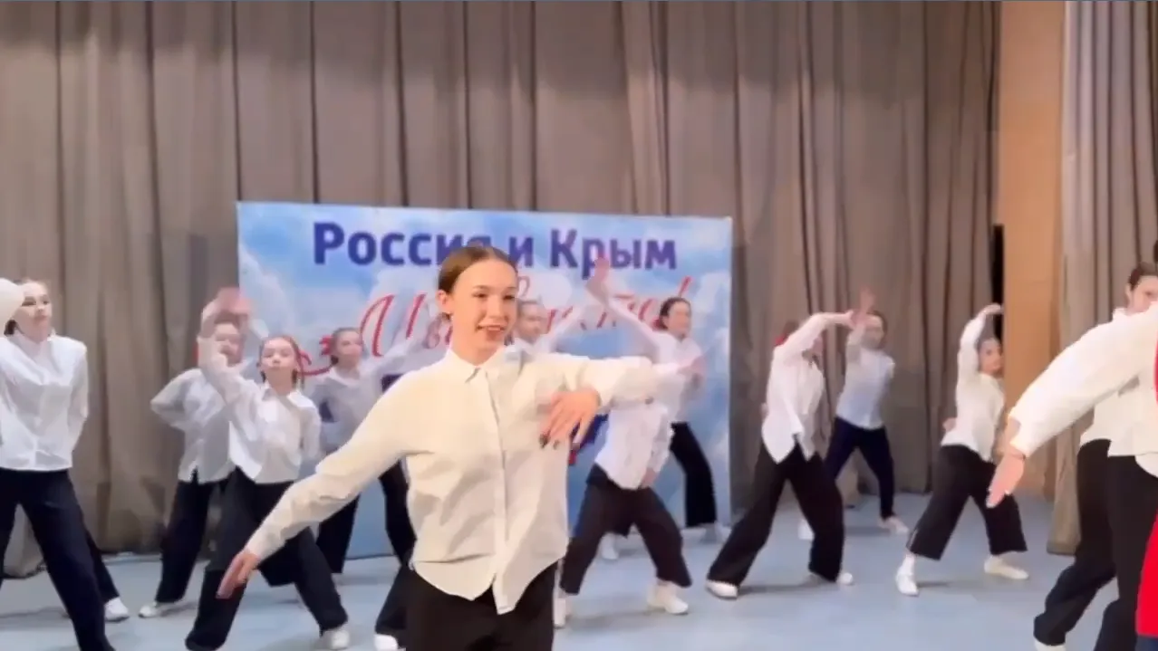 кадр из видео