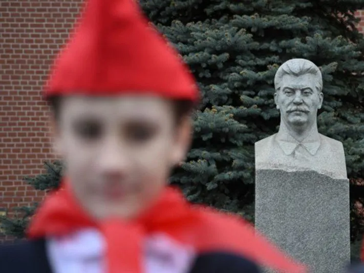 Родственник Сталина намерен разоблачить самозванцев, которые представляются потомками вождя