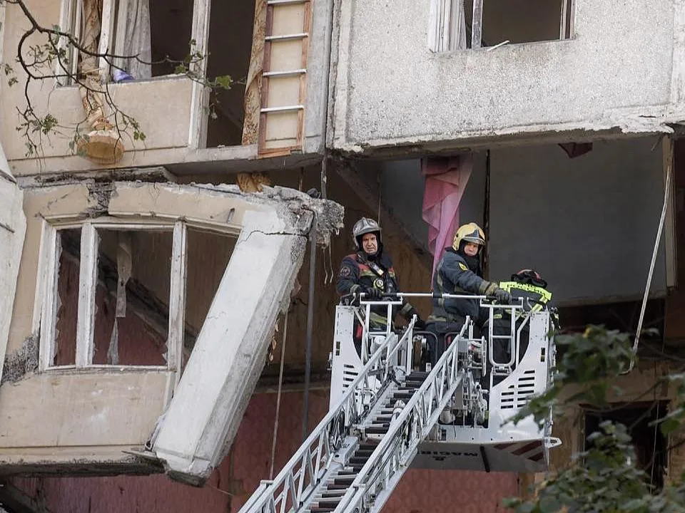 «Все висит наружу»: что происходит на месте взрыва в Балашихе