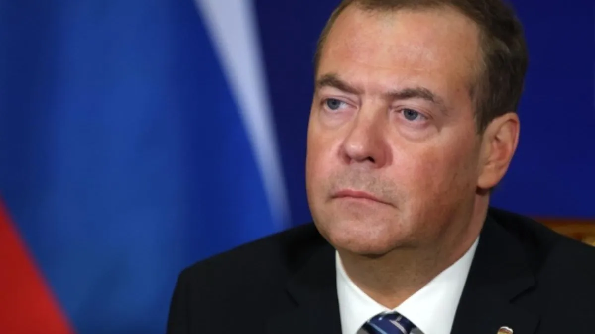 Медведев назвал Великобританию «вечным врагом» России