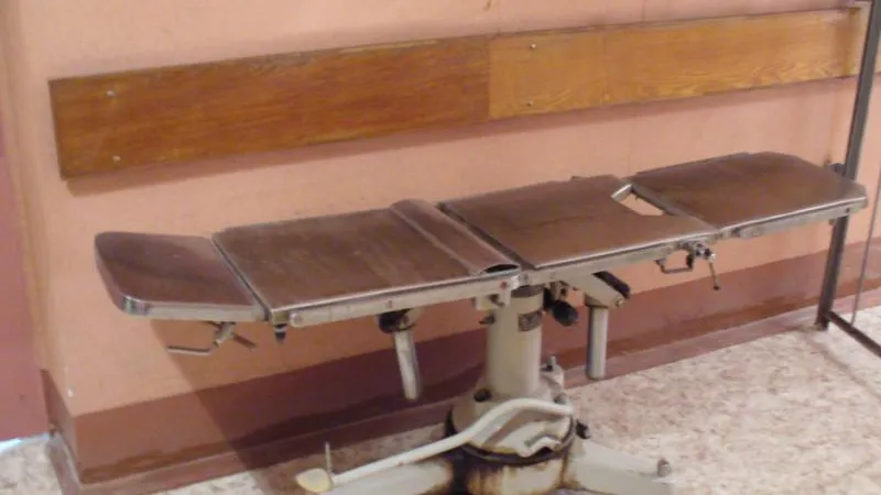Пациенты больницы в Звенигороде жалуются на отсутствие кушеток 
