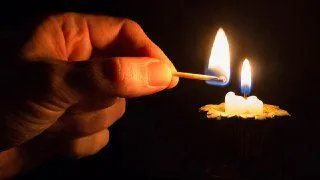 Экстрасенс поделилась ритуалом для защиты дома в ночь проводов Старого года