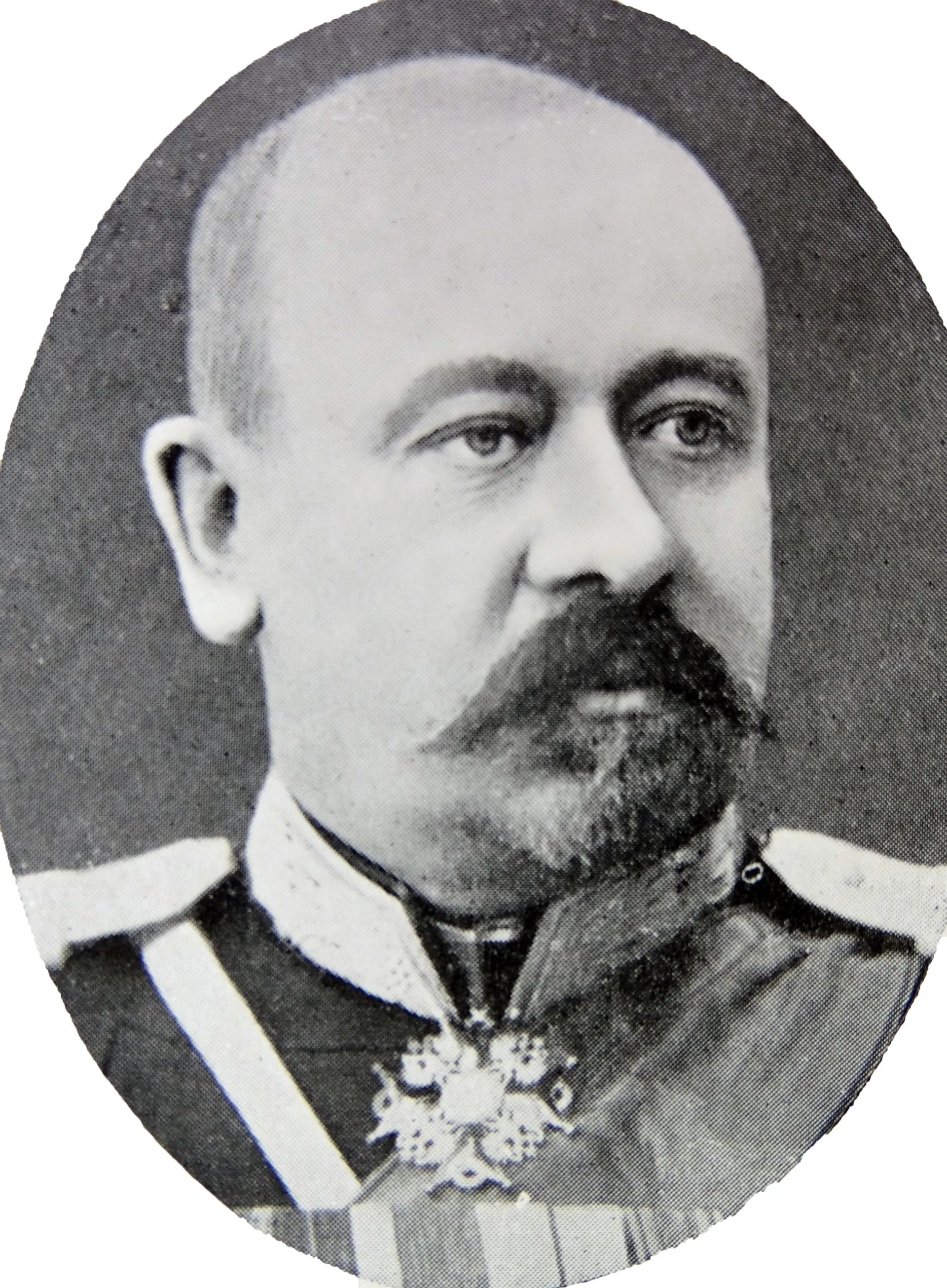 Владимир Сухомлинов