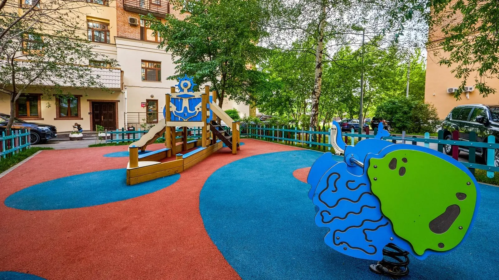 Lucky dvor москва