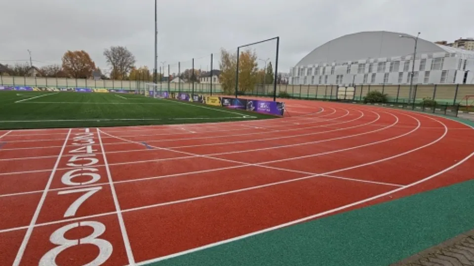 Фото: городской стадион «Авангард»