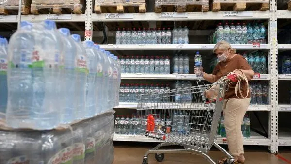 Специалисты Росконтроля доказали вред бутилированной воды