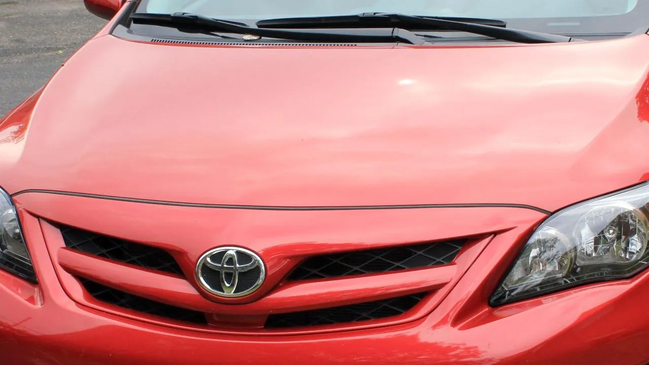 Toyota сумела вернуть место в первой десятке самых востребованных брендов автомашин в РФ