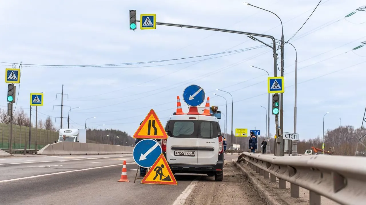В Московской области скорректировали работу четырех светофоров