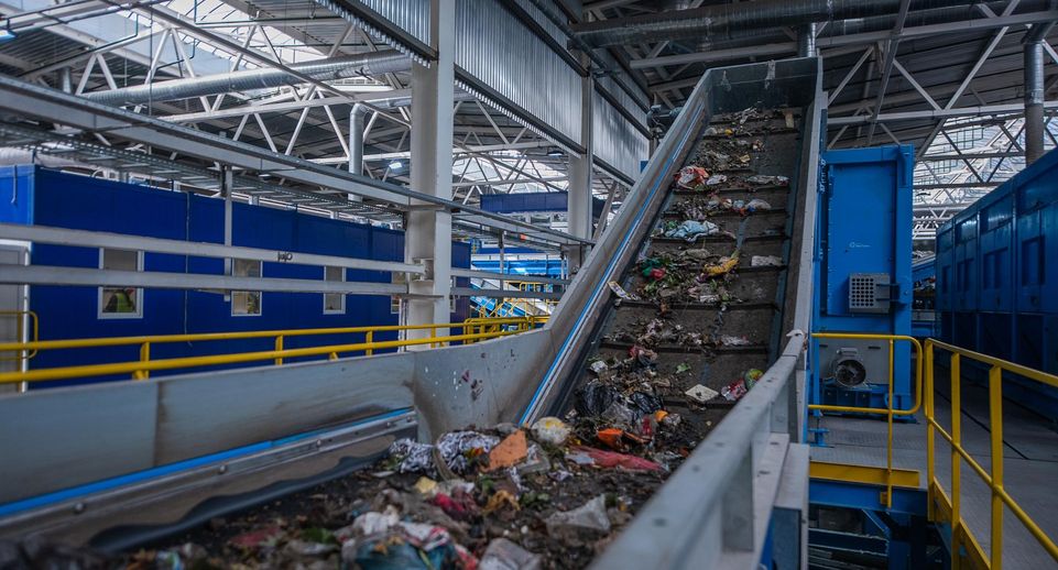 Технический пуск мусоросортировочного комплекса мощностью 180 тысяч тонн провели в Мордовии