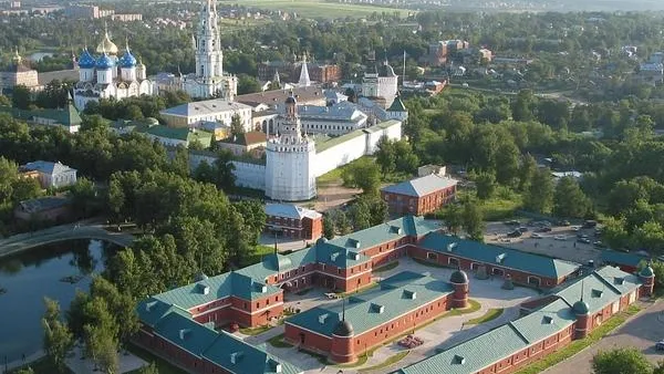 Сергиев Посад ассоциируется с туризмом