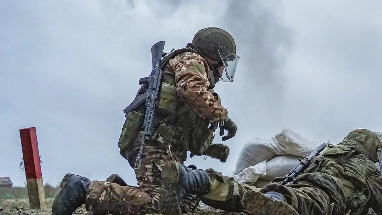 «Каска набекрень»: боец СВО рассказал о молодом солдате, который погиб при штурме Марьинки