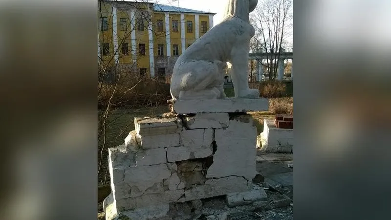 Сфинкса пришибло деревом в Балашихе