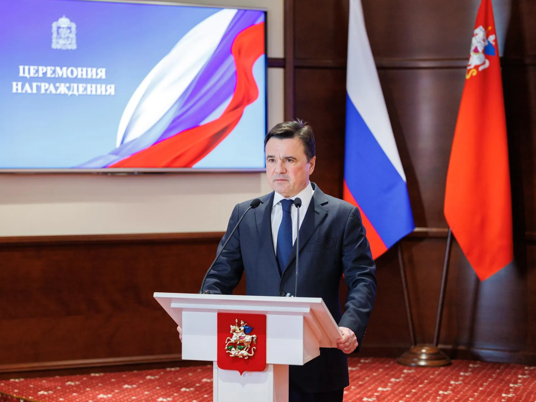 Губернатор Подмосковья в преддверии Дня защитника Отечества вручил медали бойцам подразделения БАРС