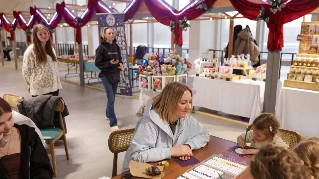 Мамы в зоне релакса, дети мастерят пряники: как в фудхолле «Центральный» устроили идеальный праздник в честь 8 Марта