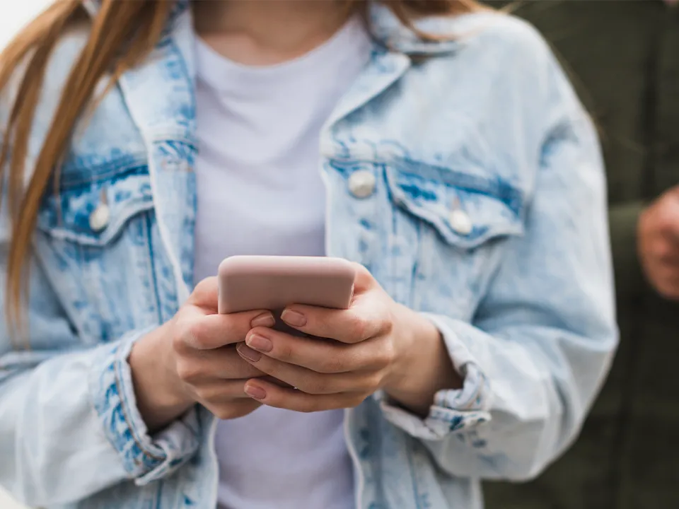 «Браки, заключенные после онлайн-знакомства, крепче»: какие альтернативы есть у ушедшего Tinder