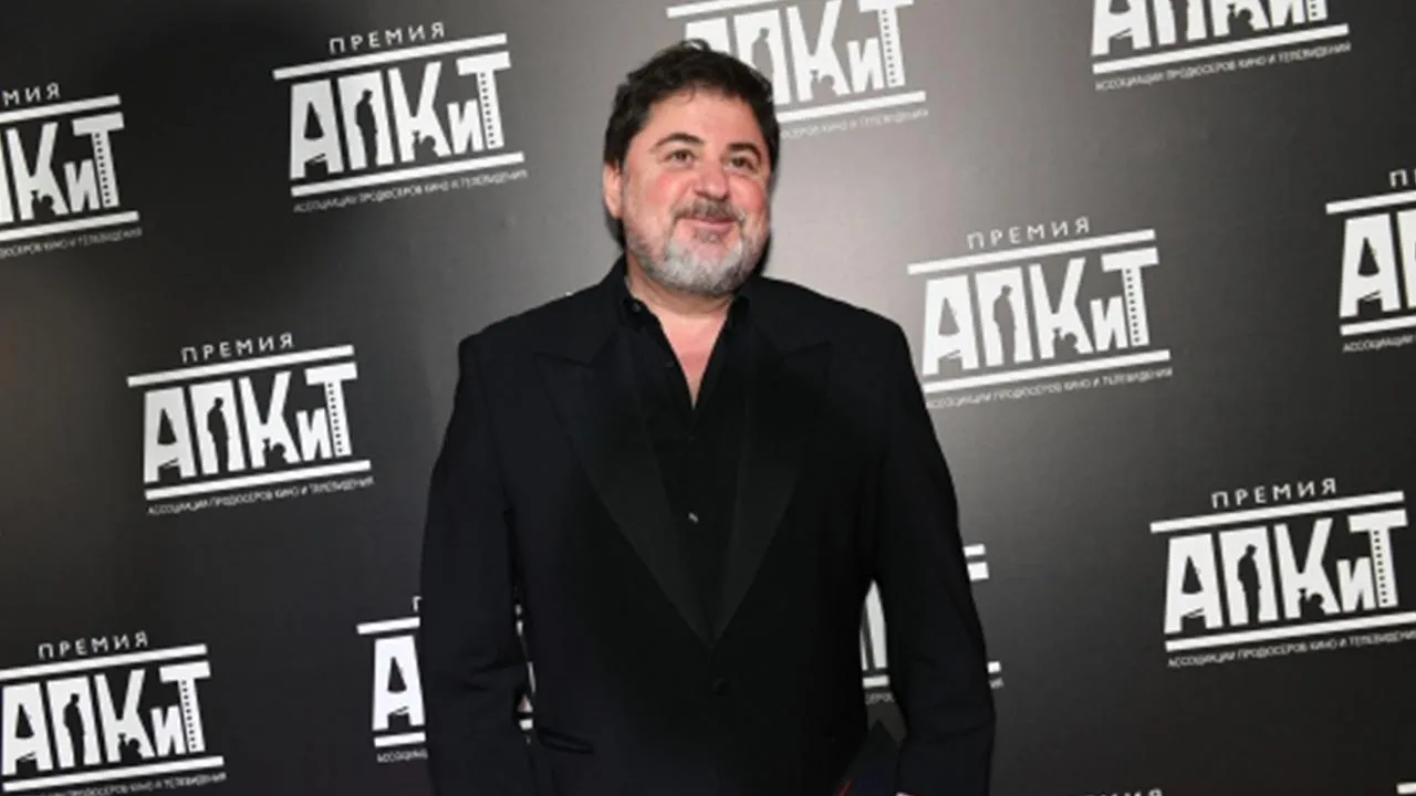Жена Цекало опубликовала в сети снимок с пышными формами
