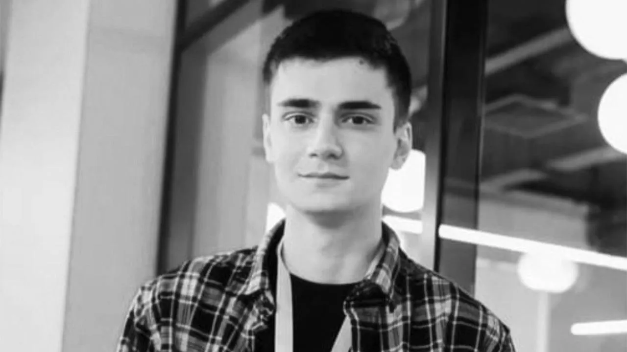 «Зрение плохое, придется наощупь служить»: айтишник решил бросить карьеру и отправился на СВО