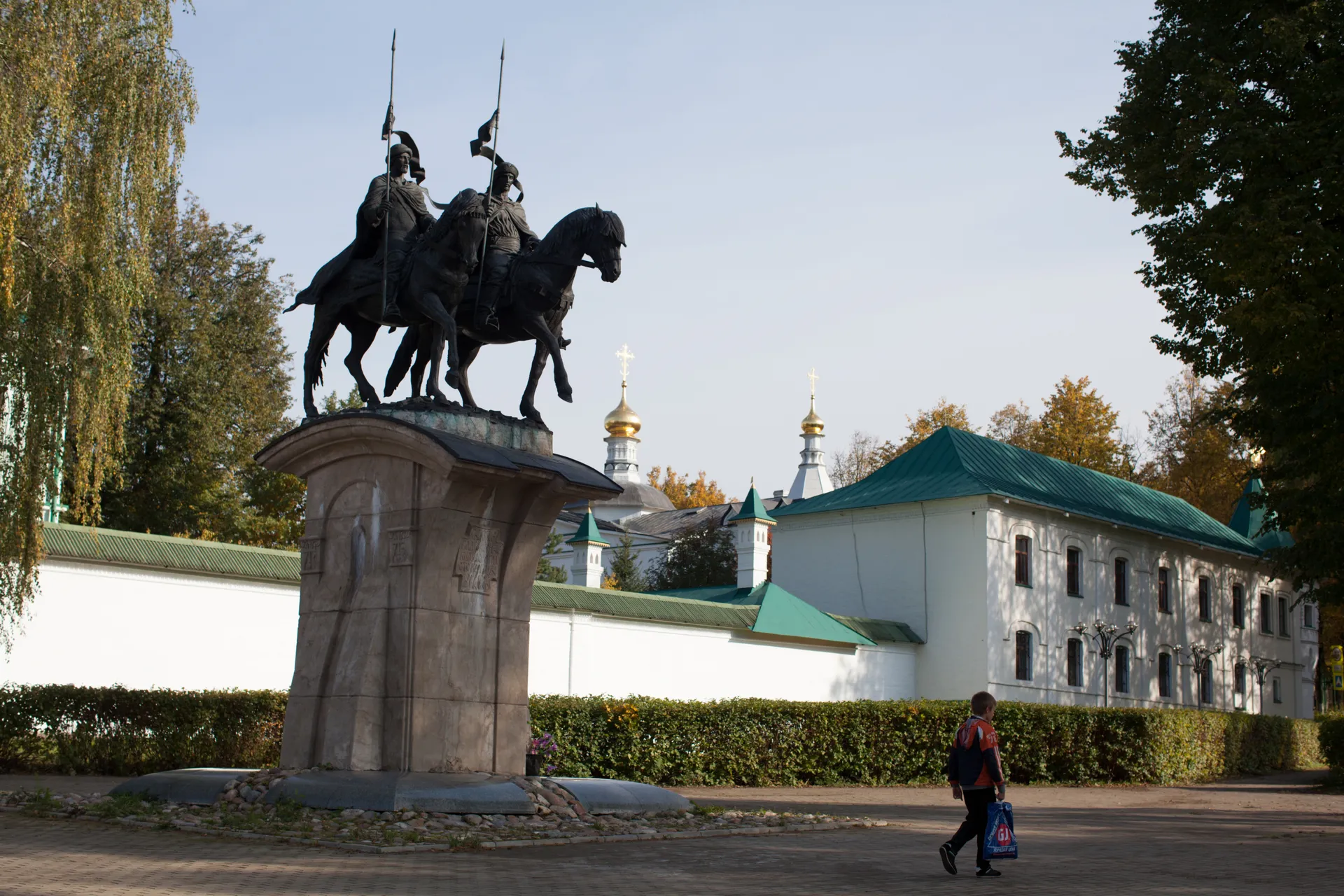 Памятник князьям Борису и Глебу в Дмитрове