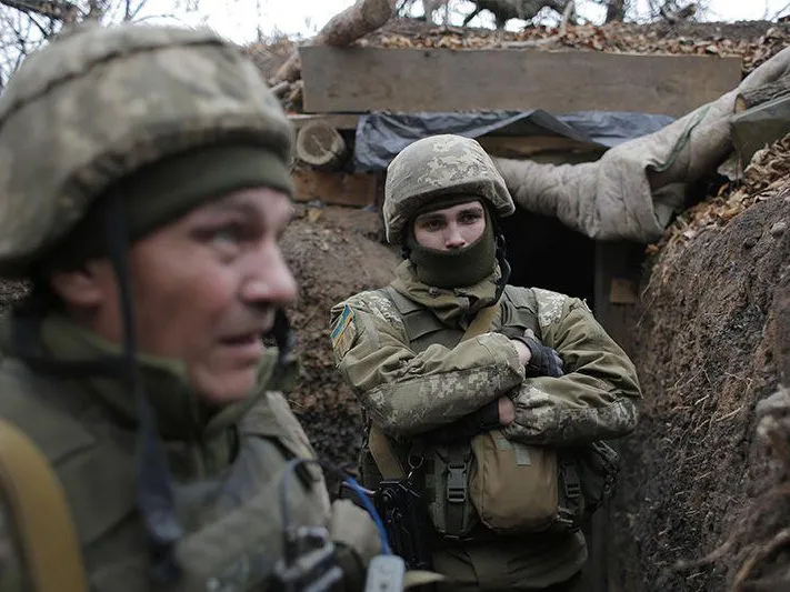 «Лезут из всех щелей»: военный эксперт рассказал о возможном отступлении ВСУ из Авдеевки