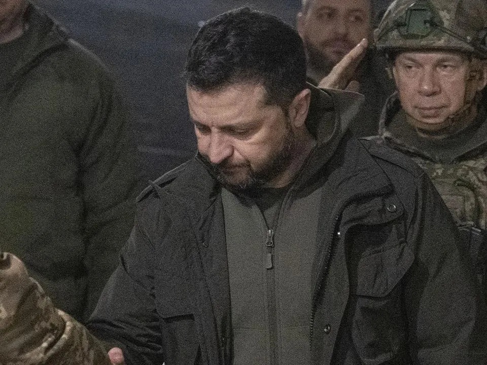«Это просто технические неполадки»: когда Зеленский сбежит с Украины