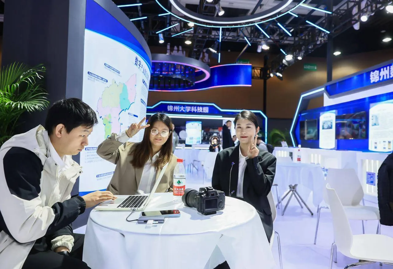 Константин Семенец