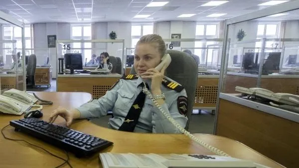 У безработного москвича украли с банковского счета около 300 тысяч рублей