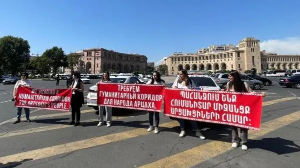 В столице Армении вновь начались протесты