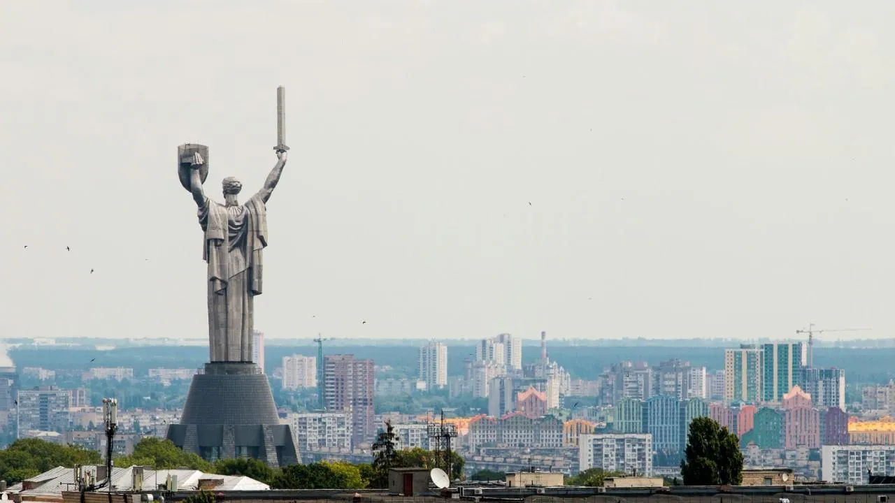 Пушков раскритиковал намерение ЕС и Киева участвовать в переговорах по Украине