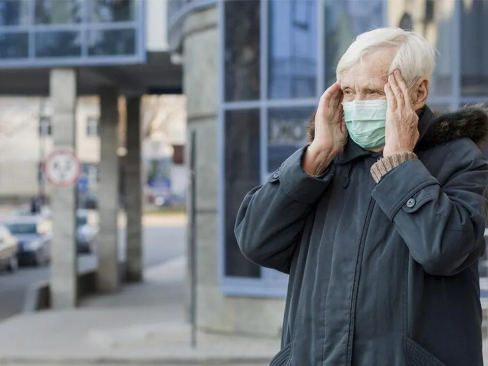 «Уже не стесняются, наказаний нет»: жители Рязани месяцами страдают от химического запаха гари с местных заводов