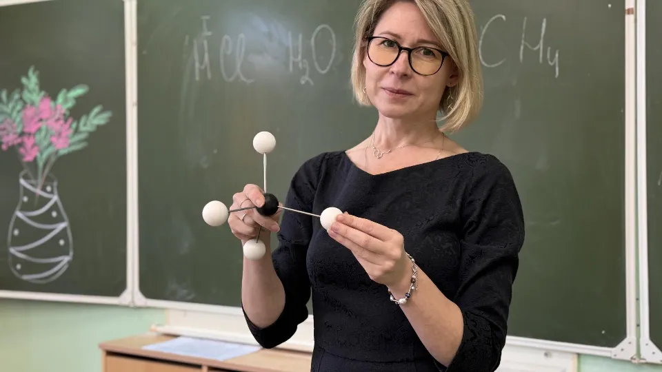 Учитель химии лицея № 4 Екатерина Румянцева. Фото: REGIONS/Мария Шматкова