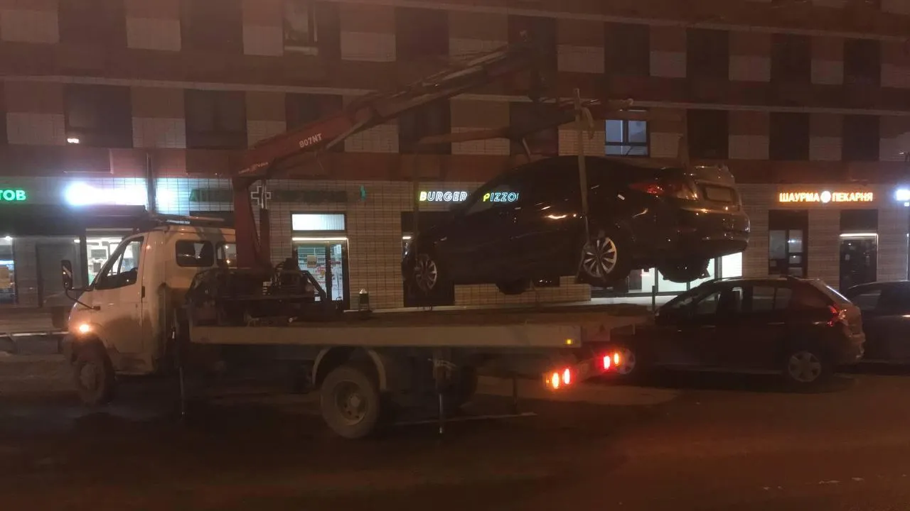 В Подмосковье эвакуировали почти 4 тыс. неправильно припаркованных авто