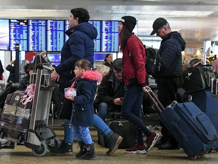 В аэропортах Москвы и Санкт-Петербурга ожидаются большие очереди