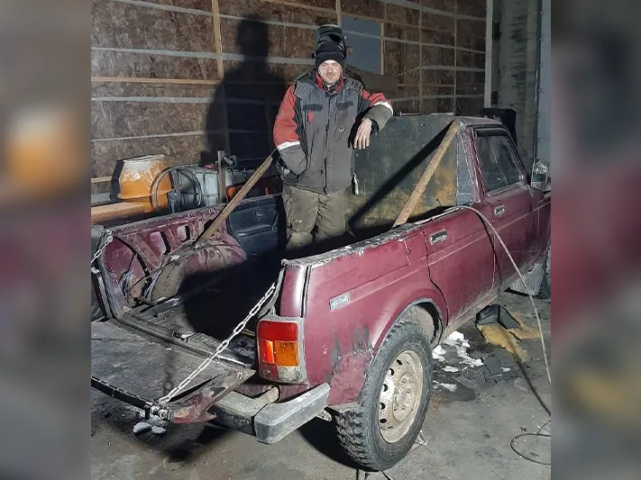 Из «Нивы» в боевой пикап: житель Реутова создал для бойцов СВО особый автомобиль