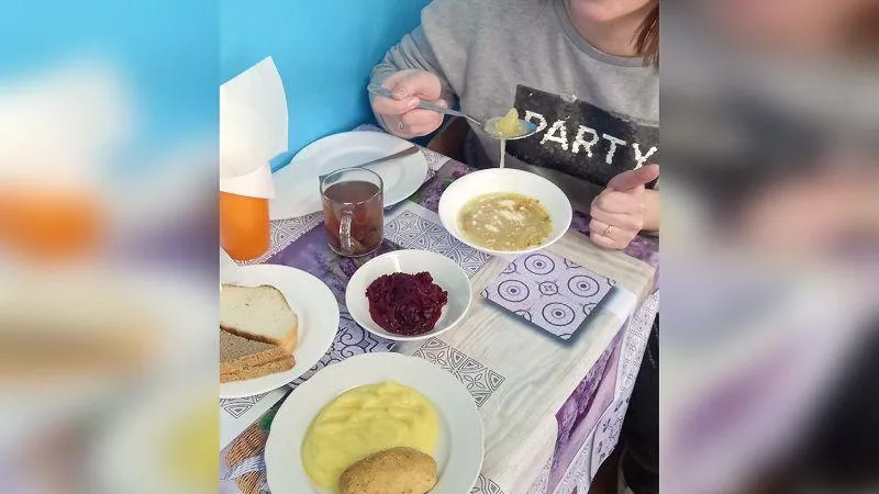 «Детки просят добавки»: мама из Павловского Посада поблагодарила школу за вкусное питание