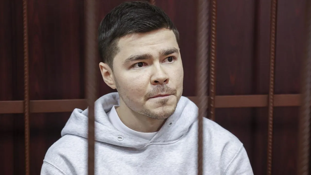 «Родственники могут обеспечить связь с внешним миром»: выяснилось, почему суд решил оставить Аяза Шабутдинова в СИЗО