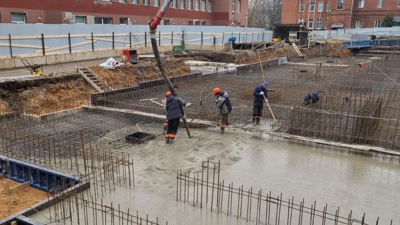 Амбулаторно-поликлиническое отделение в Красногорске достроят до конца 2025 года