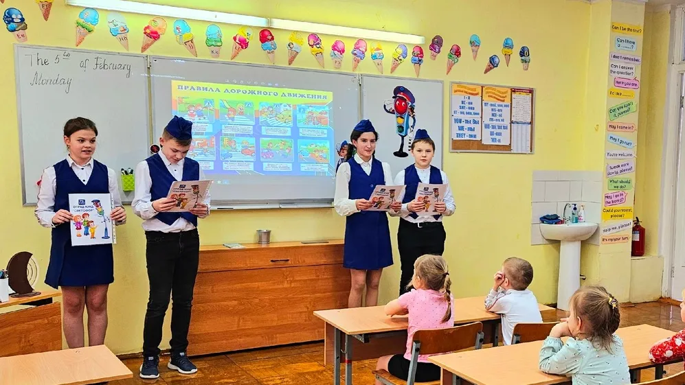 фото: Отряд ЮИД "СВЕТОФОР" МОУСОШ2 г.Талдома (НК)