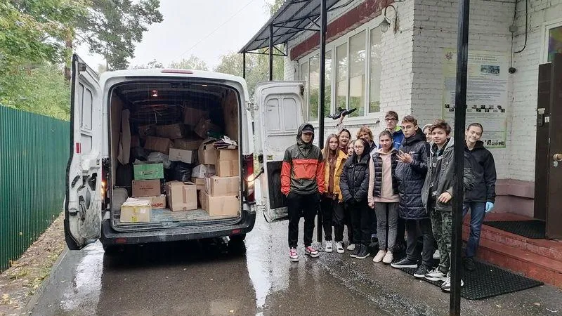 В Удельнинском центре внешкольной работы собрали 440 кг вторсырья на экологической акции