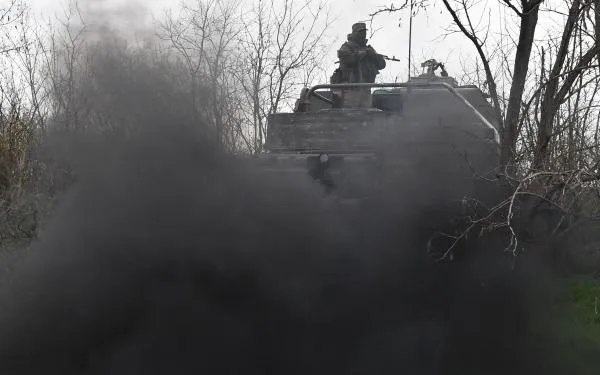 Командная машина зенитно-ракетного комплекса (ЗРК) «Бук-М3» ПВО ЮВО армии России на позиции на Запорожском направлении