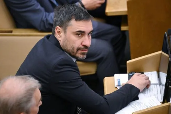 Глава комитета Госдумы по охране здоровья Дмитрий Хубезов