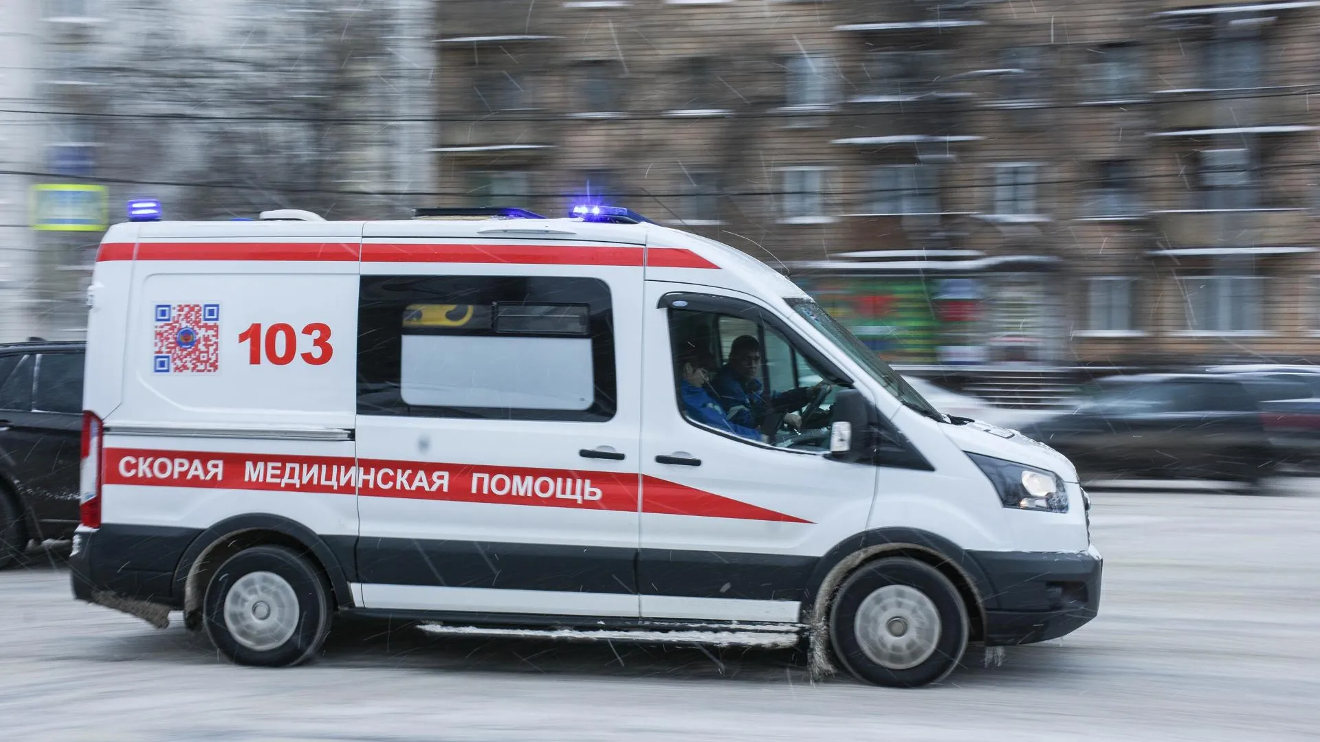 В Геленджике пятилетняя девочка получила черепно-мозговую травму во время игры возле бассейна