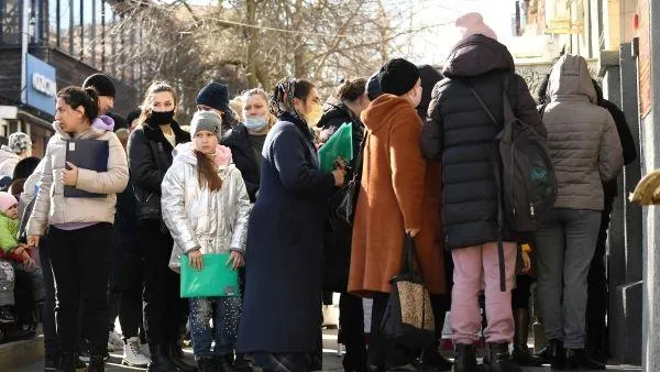 Врач-иммунолог рассказал, как беженцы из Донбасса повлияют на ситуацию с COVID-19