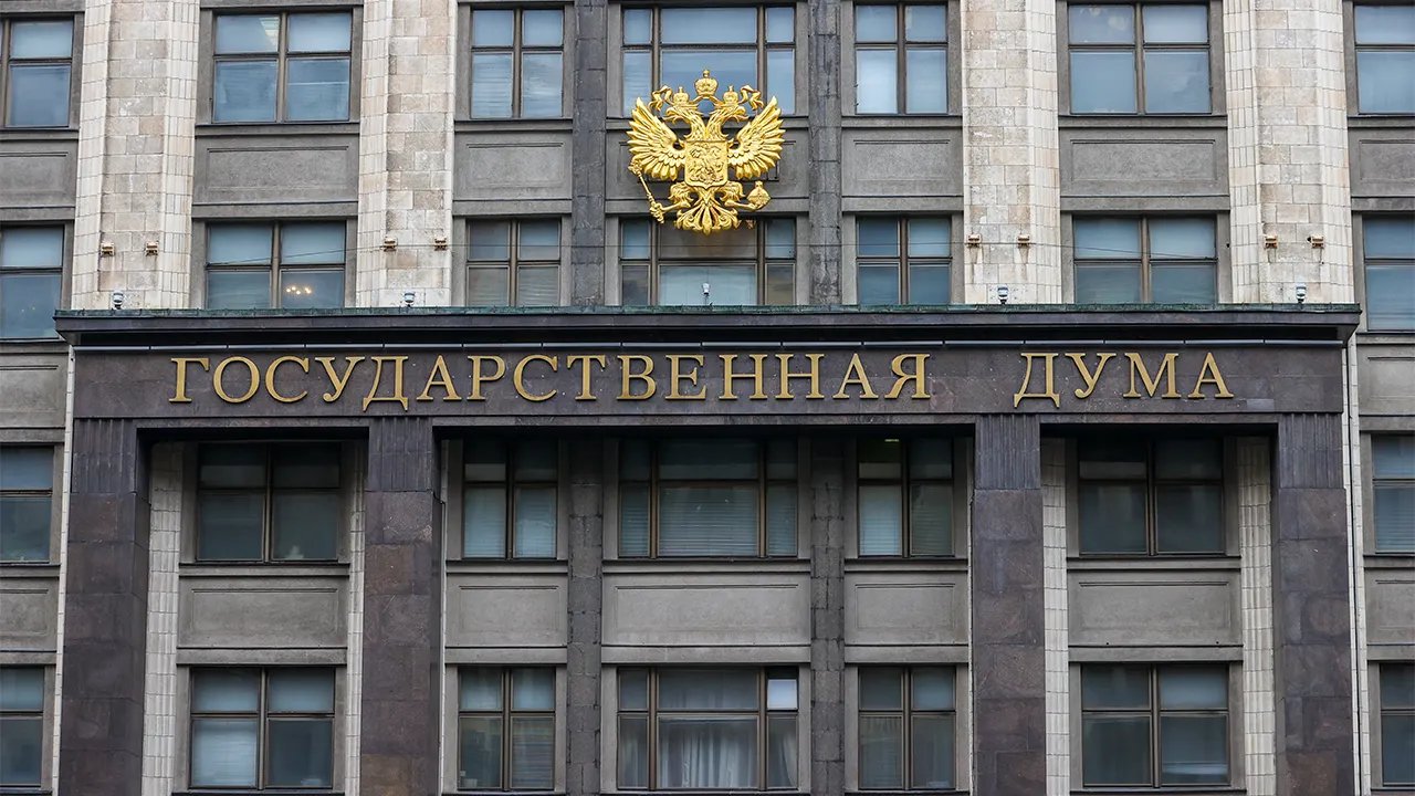 В Госдуме призвали вернуть родителей в школы