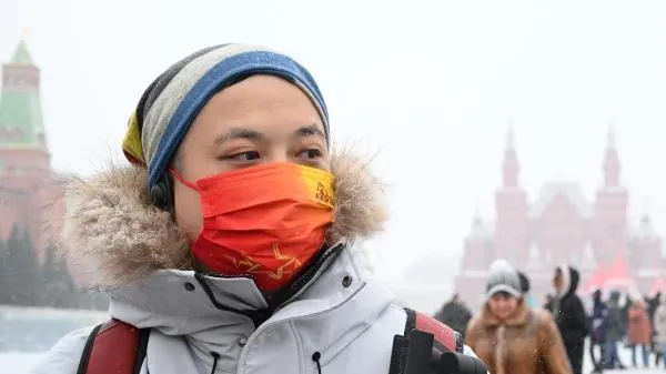 Терапевт Звонков прокомментировал вероятность новой волны коронавируса