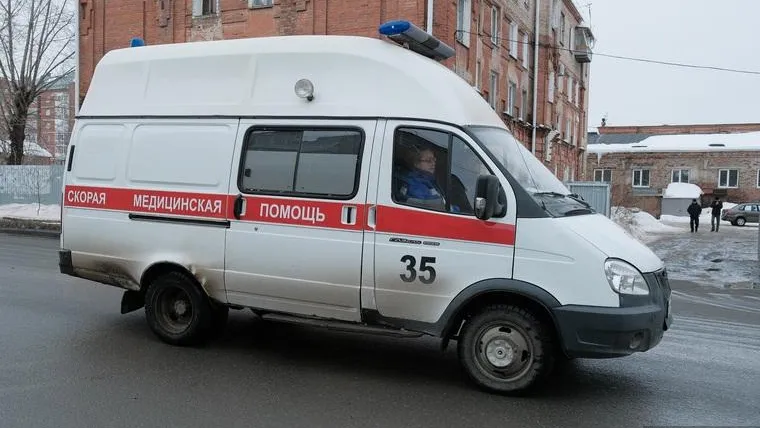 В Ноябрьске ребенок отравился бензином